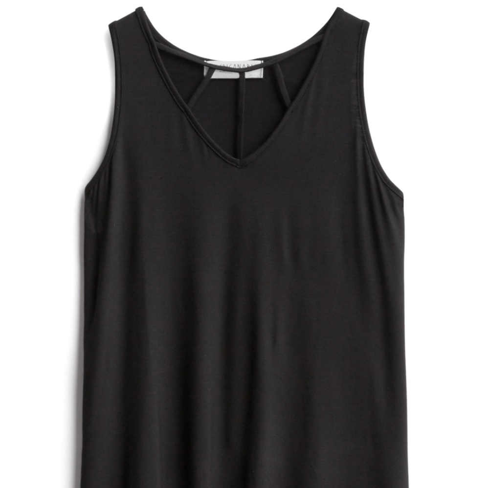 AMERICAN ABLE

Dafni Cutout Detail Knit Top